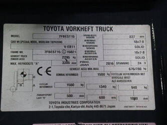 2016-toyota-7fbest15-1484201-48976773