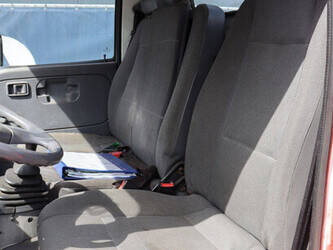 2004-nissan-cabstar-1484215-48977044