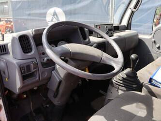2004-nissan-cabstar-1484215-48977046