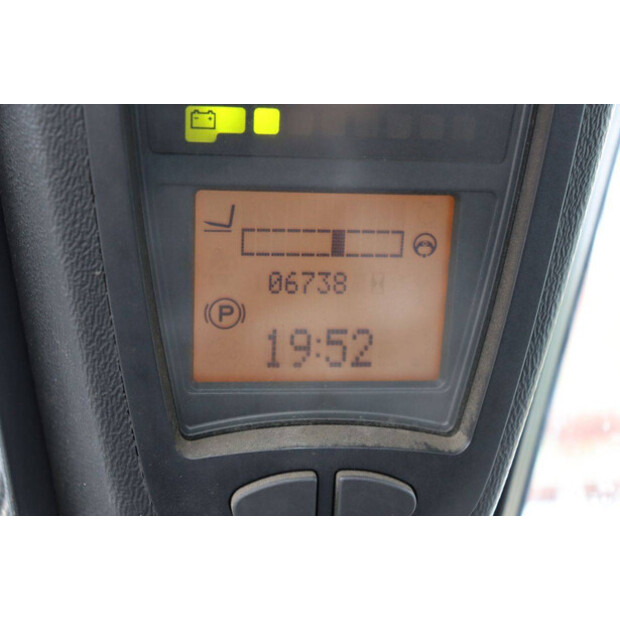 2017 ليندي E60-01-48977133