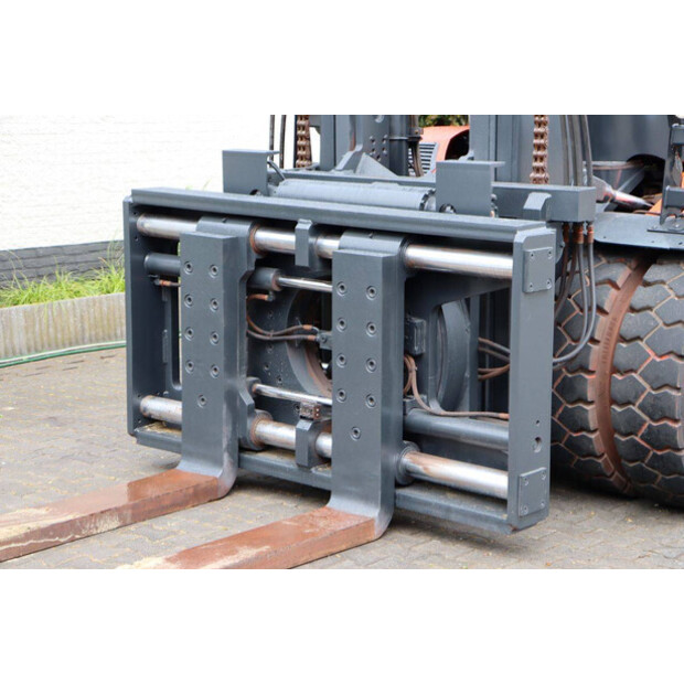 2012 Linde H120/02-48977370