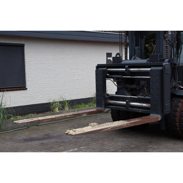 2012 Linde H120/02-48977394