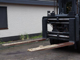 2012-linde-h120-02-48977394