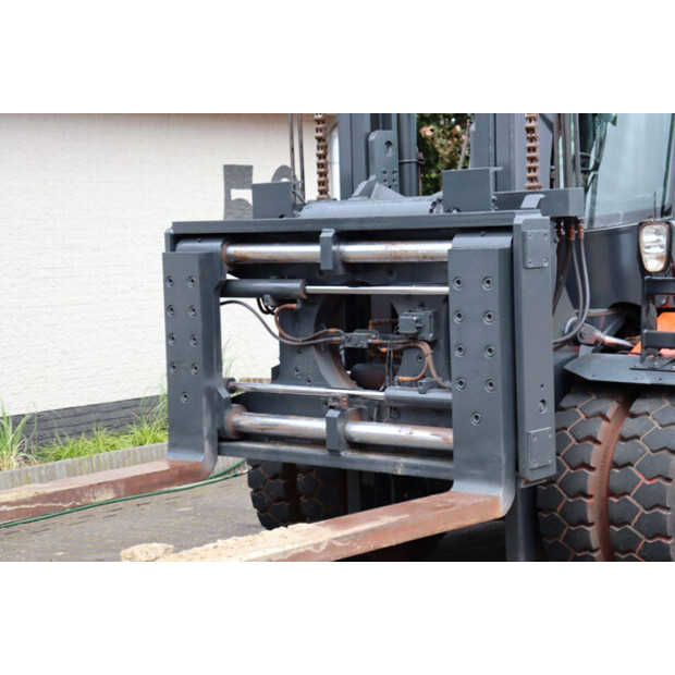 2012 Linde H120/02-48977395