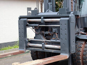 2012-linde-h120-02-48977395
