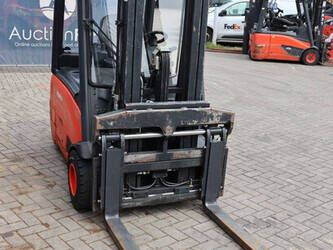 2009-fenwick-linde-e18-01-48977652