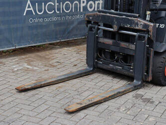 2009-fenwick-linde-e18-01-48977655