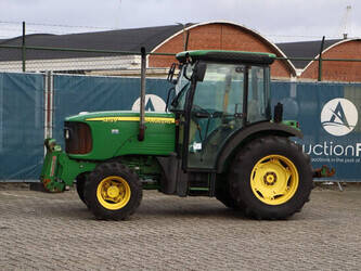 Image for TRACTORS JOHN DEERE 5615 V