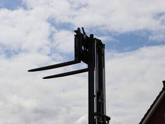 2010-fenwick-linde-e16h-01-48977993