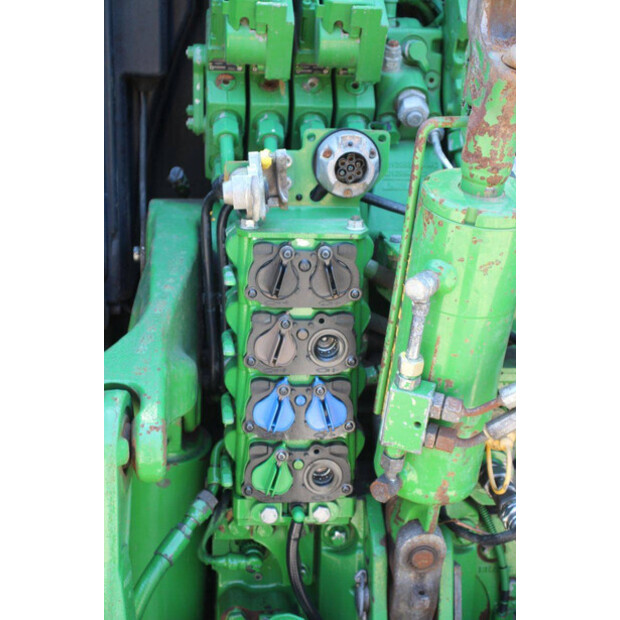 2016 JOHN DEERE 6155R-48978050