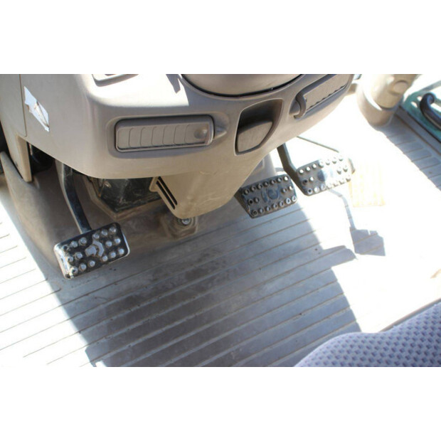 2016 JOHN DEERE 6155R-48978066