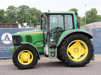 Image for TRACTORS 2003 JOHN DEERE 6220