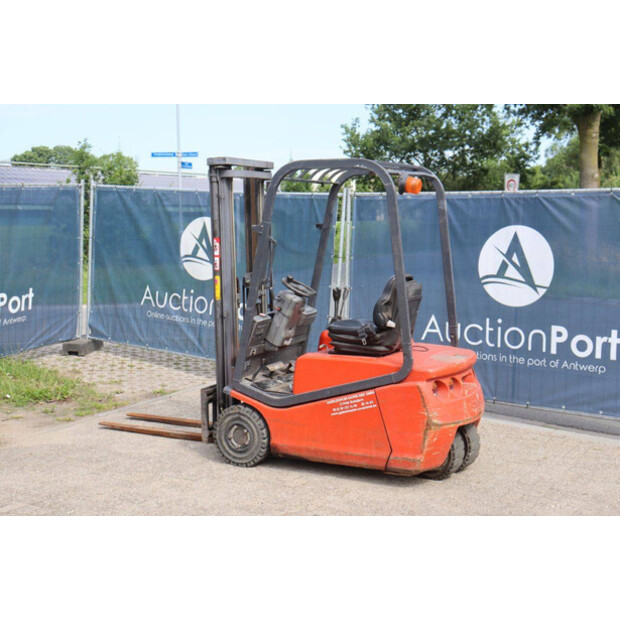 2002 BT CEE 1.5T-48978755
