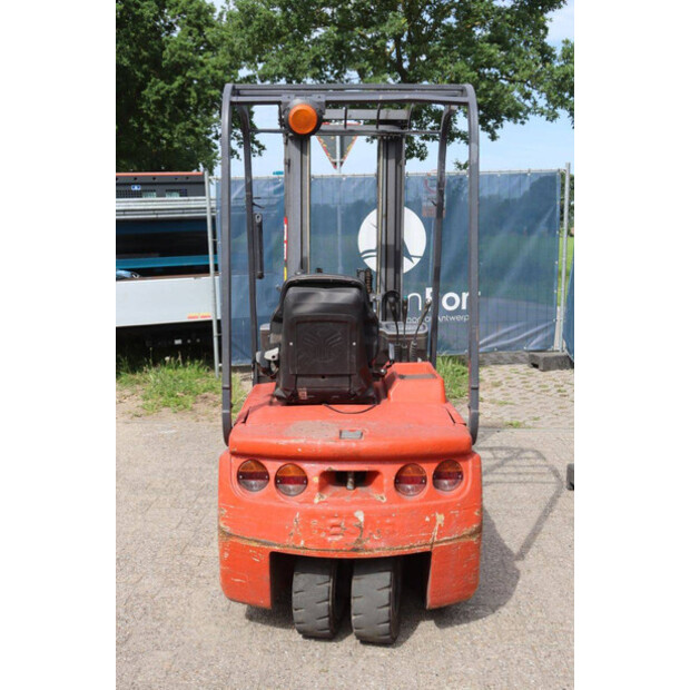 2002 BT CEE 1.5T-48978757