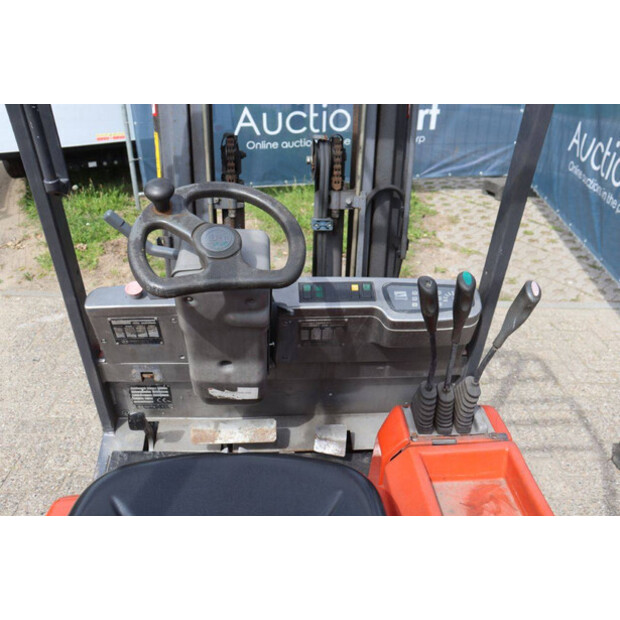 2002 BT CEE 1.5T-48978769