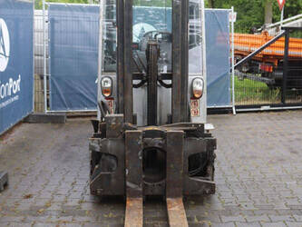 2011-still-rx70-35-1484272-48978868