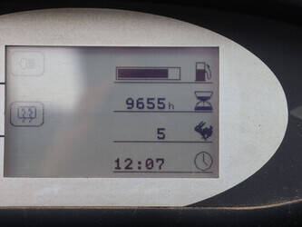 2011-still-rx70-35-1484272-48978893