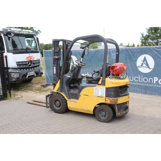 2004 كاتربيلر GP18N-48978926