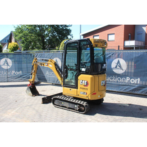 2023 Caterpillar 301.6-48979068
