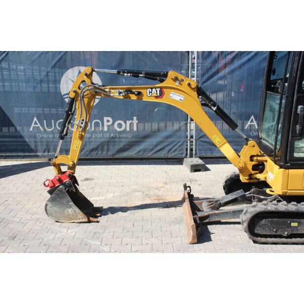 2023 Caterpillar 301.6-48979074