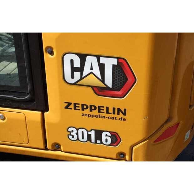 2023 Caterpillar 301.6-48979090