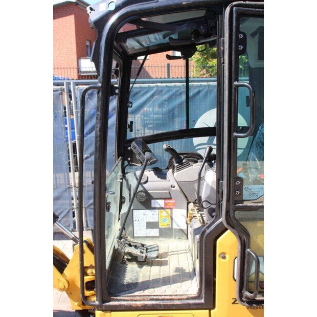 2023 Caterpillar 301.6-48979093