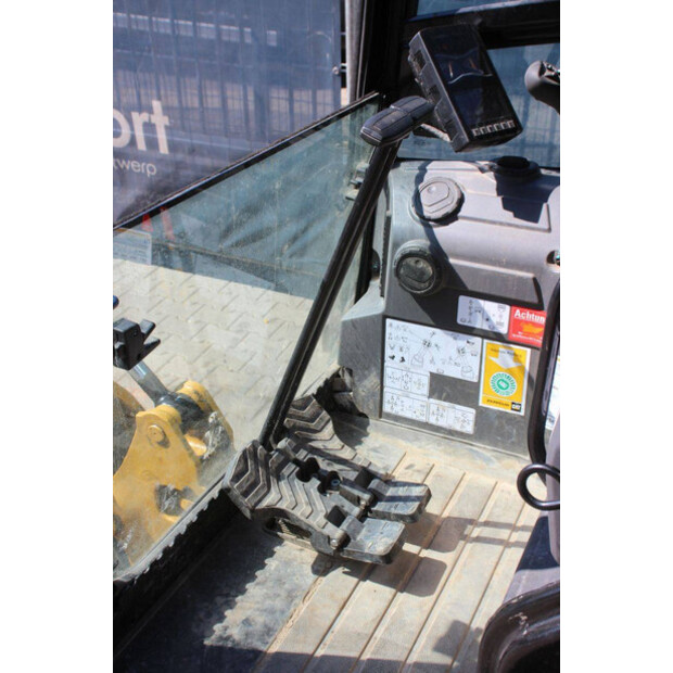 2023 Caterpillar 301.6-48979094