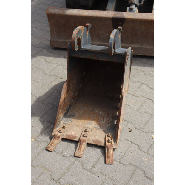 2017 Neuson 2503-48979172
