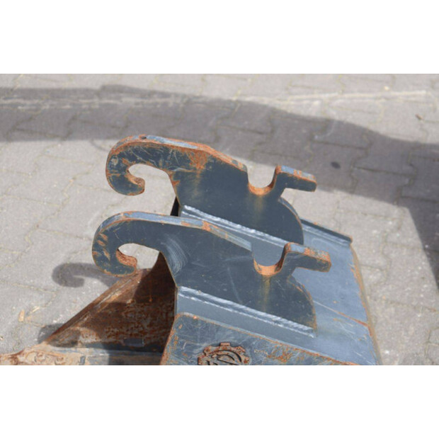 2017 Neuson 2503-48979173