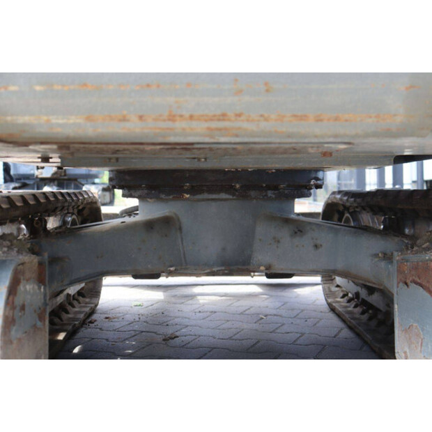 2017 Neuson 2503-48979180