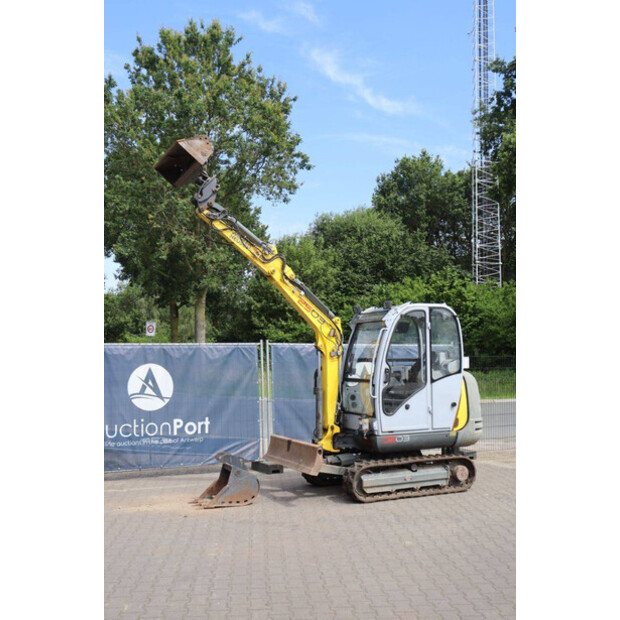2017 Neuson 2503-48979190