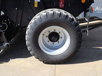 2018-case-ih-rb465-48979252