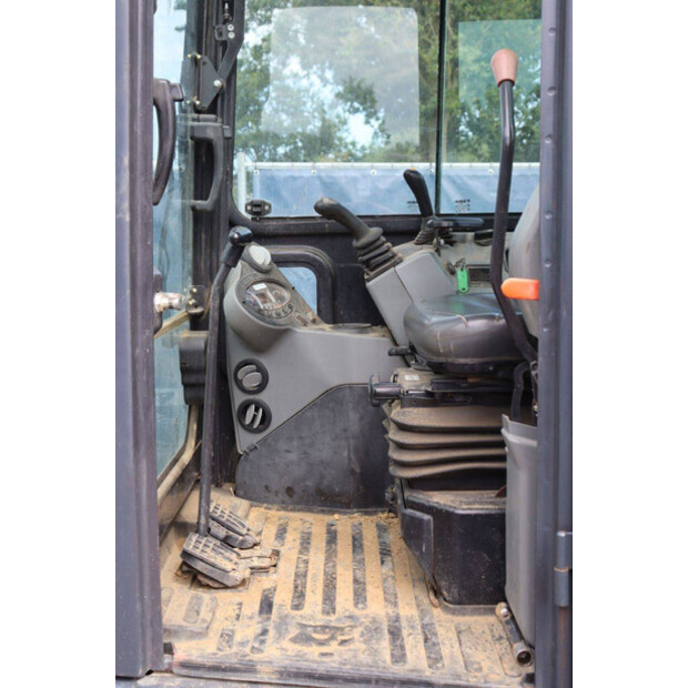 2017 BOBCAT E35-48979288