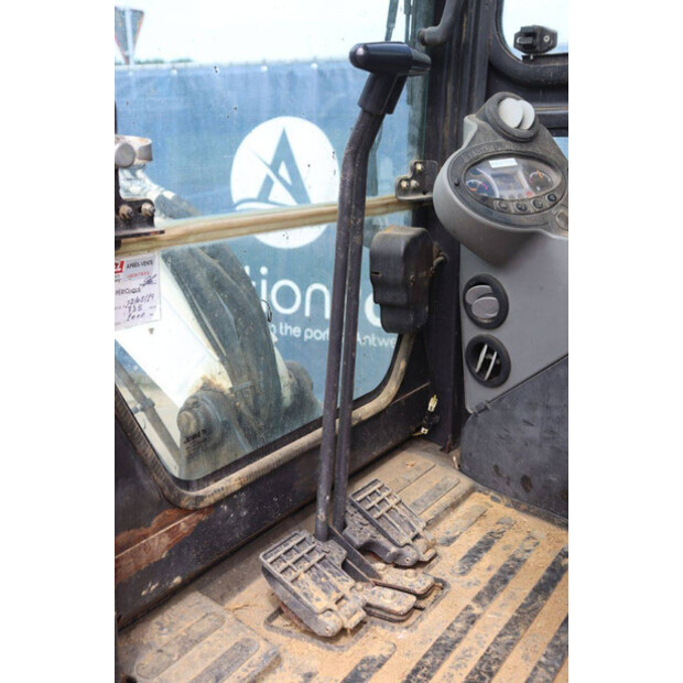 2017 BOBCAT E35-48979290