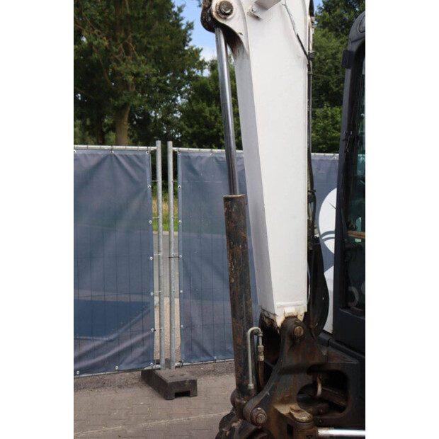 2017 BOBCAT E35-48979301