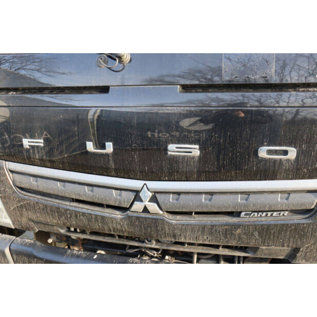 2019 MITSUBISHI Fuso-48979311