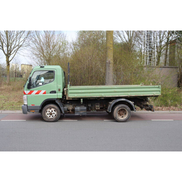 2000 ميتسوبيشي Fuso Canter 6C15-48979421