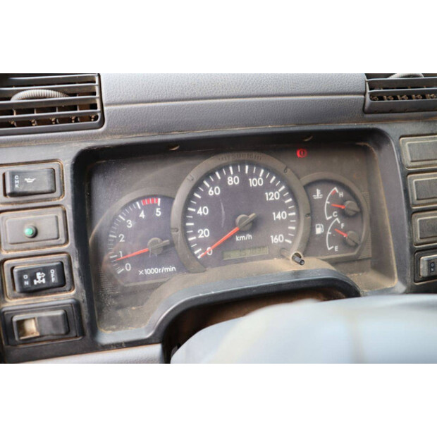 2000 ميتسوبيشي Fuso Canter 6C15-48979449