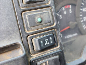 2000-mitsubishi-fuso-canter-6c15-1484291-48979450