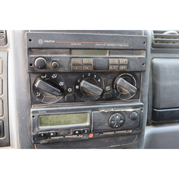 2000 ميتسوبيشي Fuso Canter 6C15-48979454