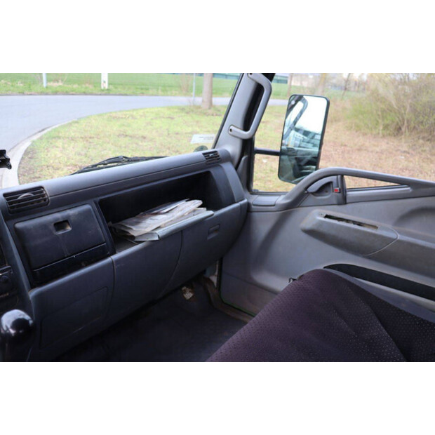 2000 ميتسوبيشي Fuso Canter 6C15-48979457
