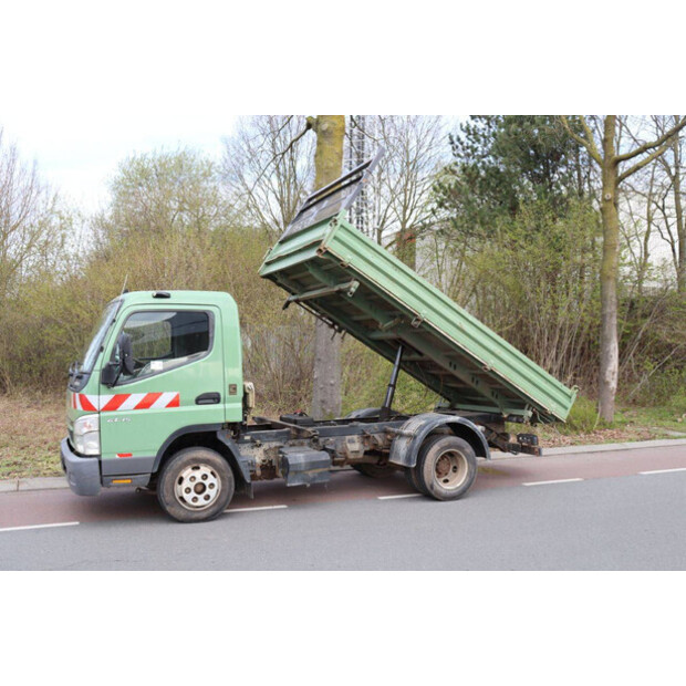 2000 ميتسوبيشي Fuso Canter 6C15-48979464