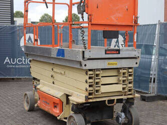 2011-jlg-3246es-1484294-48979548