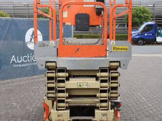 2011-jlg-3246es-1484294-48979552