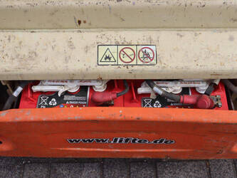 jlg-3246-es-1484295-48979586