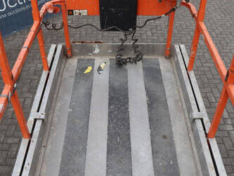 jlg-3246-es-1484295-48979587