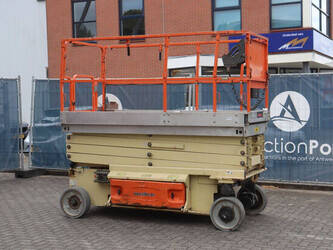 2011-jlg-3246-es-1484296-48979594