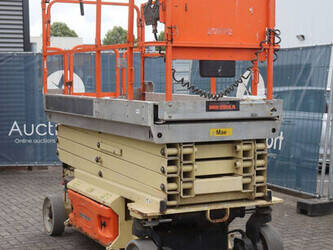 2011-jlg-3246-es-1484296-48979595