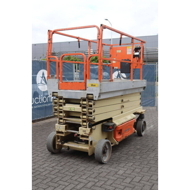 2011 JLG 3246 ES-48979600