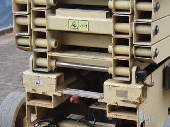 2011-jlg-3246-es-1484296-48979602